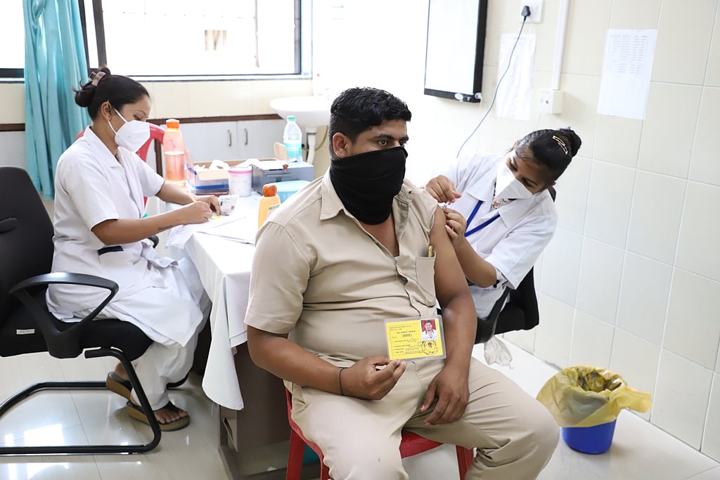 Navi Mumbai: NMMC administers over 13K first doses vaccine at 91 centres on Friday