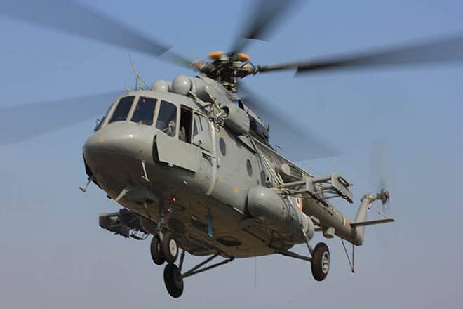 Maharashtra govt to send 3 pilots for training in US to combat CPI (Maoist) cadre 
