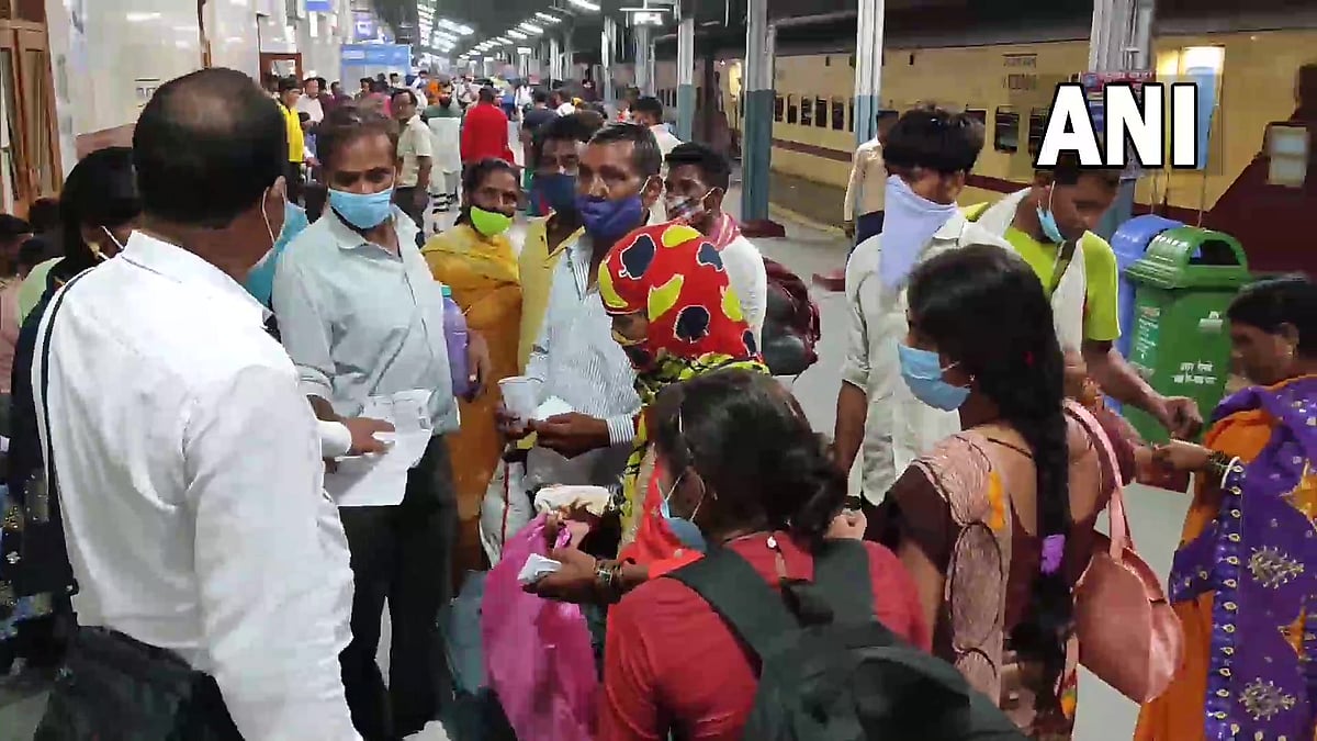 Passengers stranded as four trains cancelled at two Uttar Pradesh railway stations due to ongoing farmers' protest 