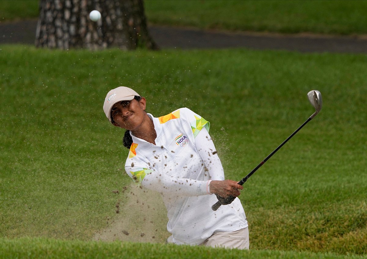 Kawagoe : India's Aditi Ashok plays a shot from a bunker on the 7th hole during the final round of the women's golf event at the 2020 Summer Olympics, Saturday, August 7, 2021, at the Kasumigaseki Country Club in Kawagoe, Japan.