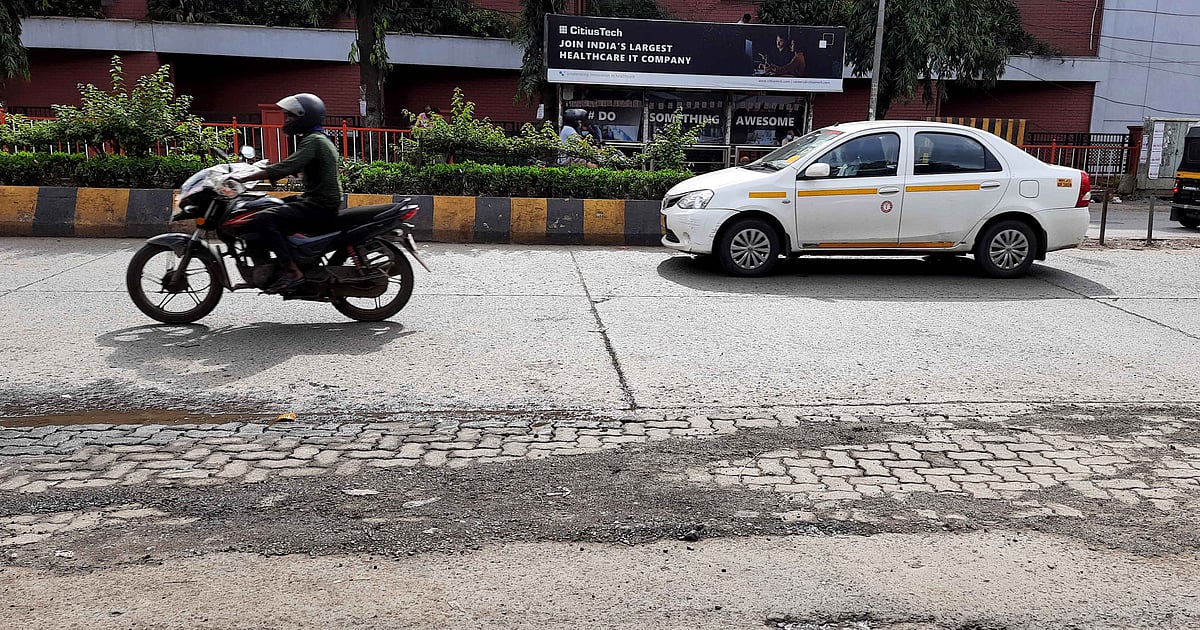 Sakivihar road in Sakinaka - After