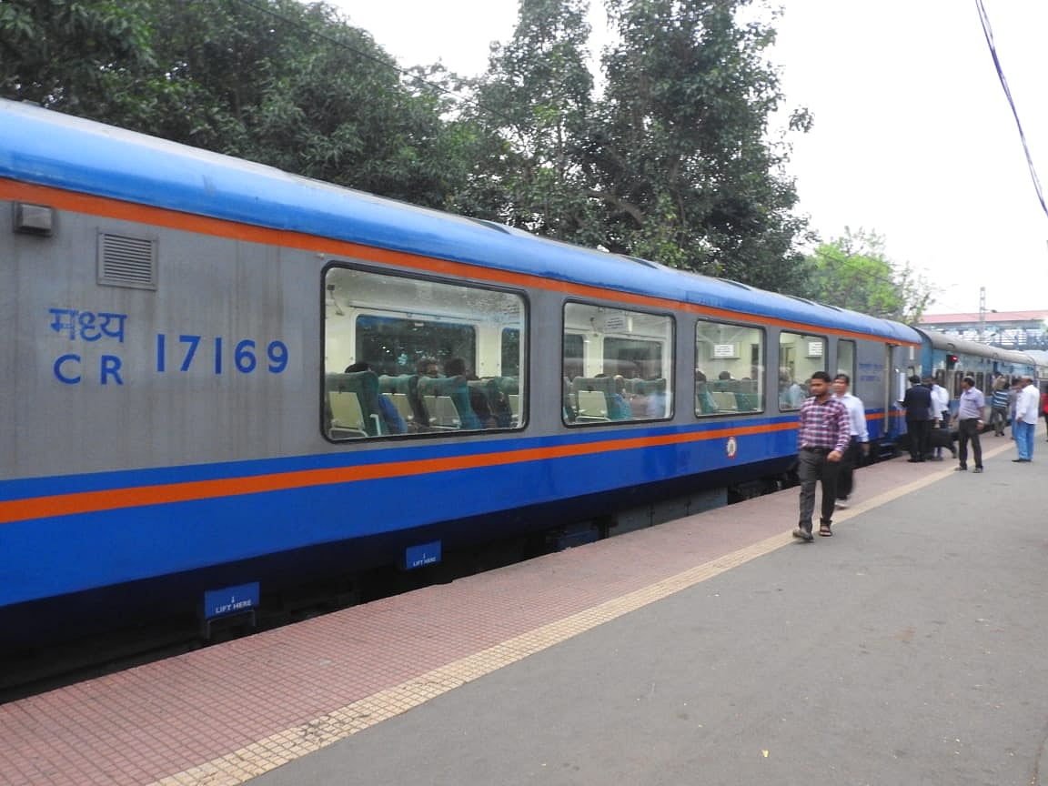 Mumbai: Deccan Queen to offer commuters a panoramic experience from Aug 15