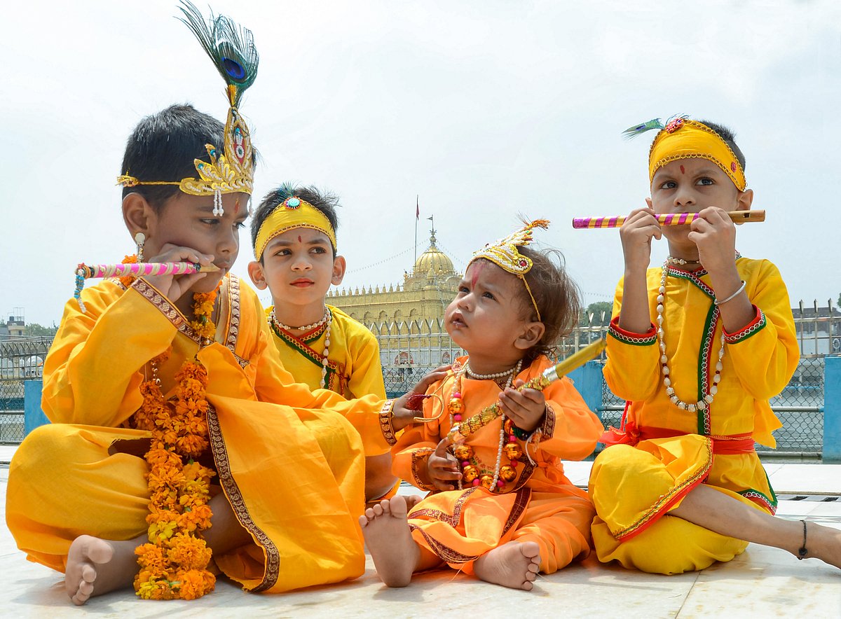 Guiding Light: Krishnam Vande Jagadgurum