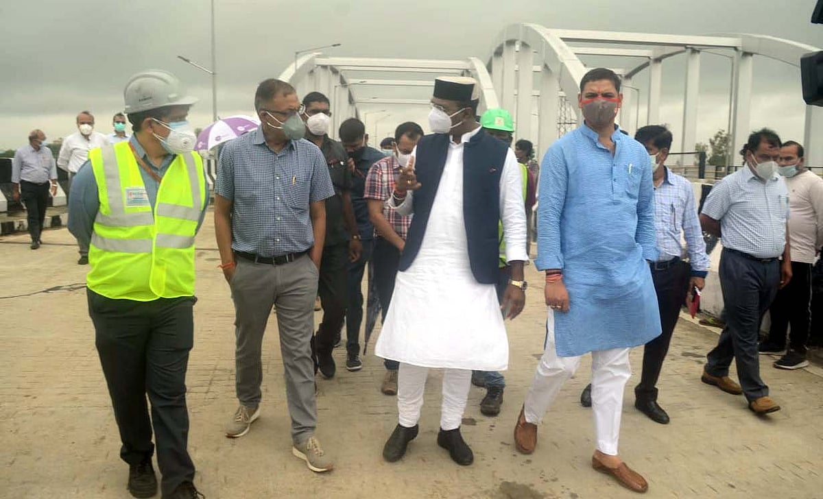 Bhopal: Traffic mock drill on Subhash Nagar ROB before opening it to public