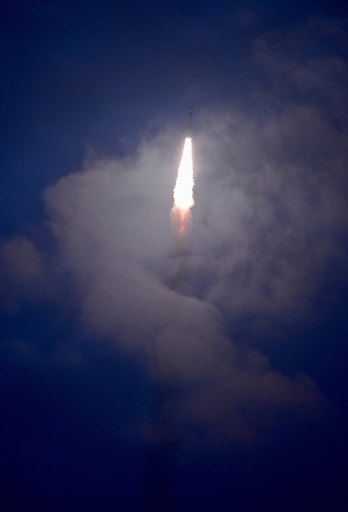 SRO's plan to place an earth observation satellite failed as the rocket GSLV-F10 did not place the satellite EOS-03 into the intended orbit due to a