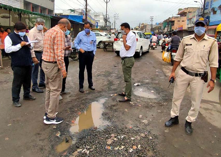 Officials inspect roads in state capital on Saturday.