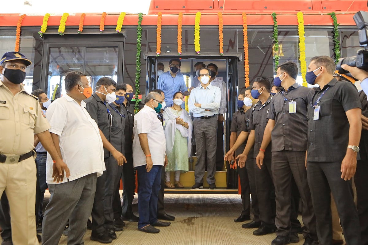 Mayor Kishori Pednekar, BEST Chairman Ashish Chemburkar, BEST GM Lokesh Chandra, MLA Sada Sarvankar, Corporator Milind Vaidya among other dignitaries were present on the occasion.