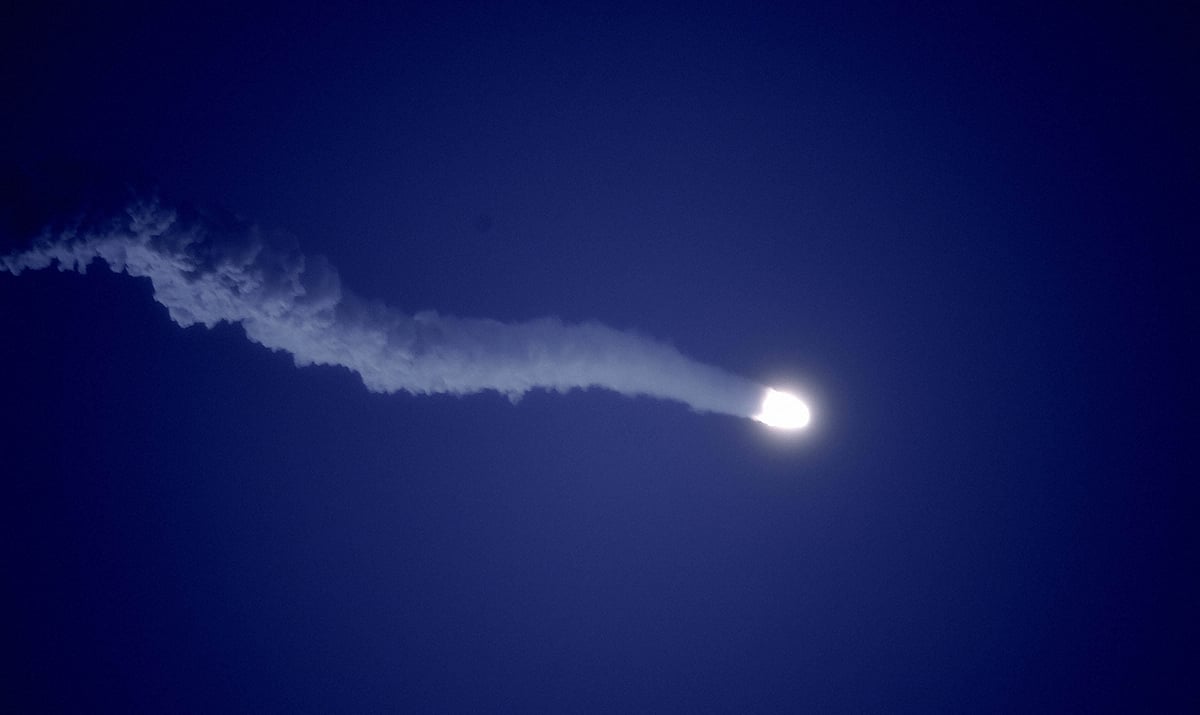 SRO's plan to place an earth observation satellite failed as the rocket GSLV-F10 did not place the satellite EOS-03 into the intended orbit due to a