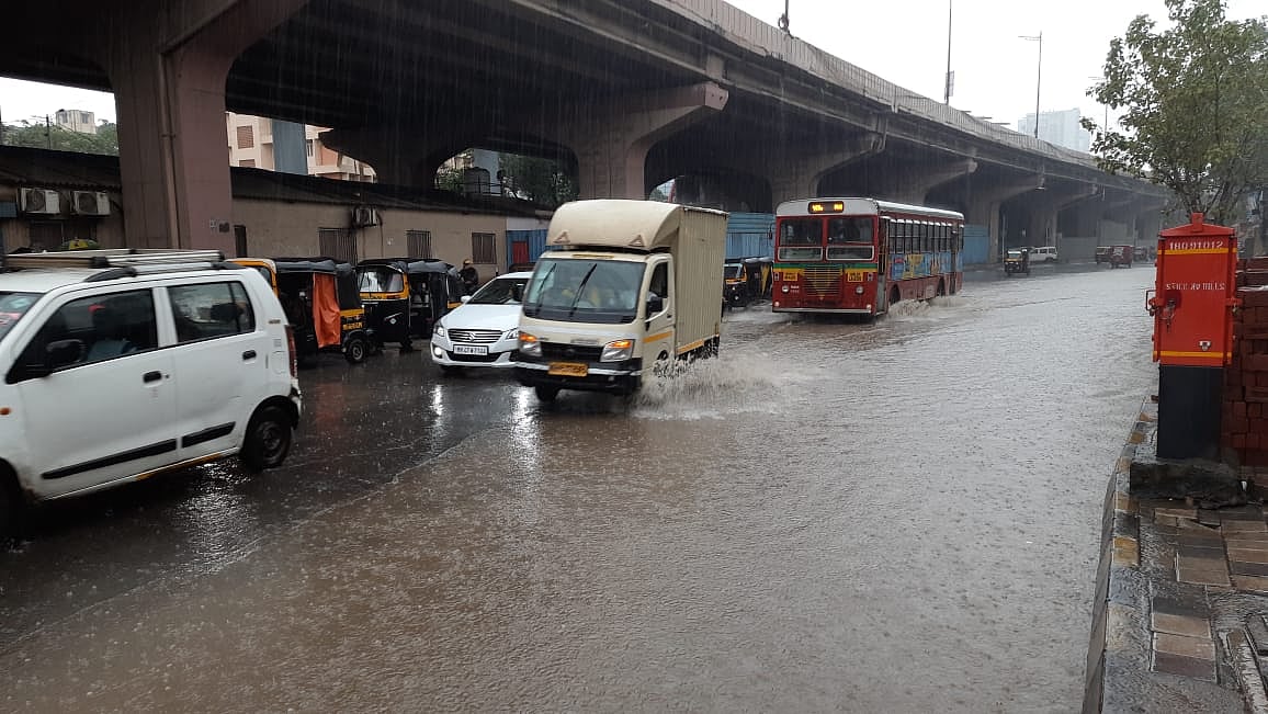 Mumbai: Rain-Slick Western Express Highway Triggers Chain-Reaction Crash On Magathane Bridge, Traffic Disrupted