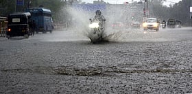 IMD forecasts continuing heat, thunderstorms and monsoon delay across Madhya Pradesh