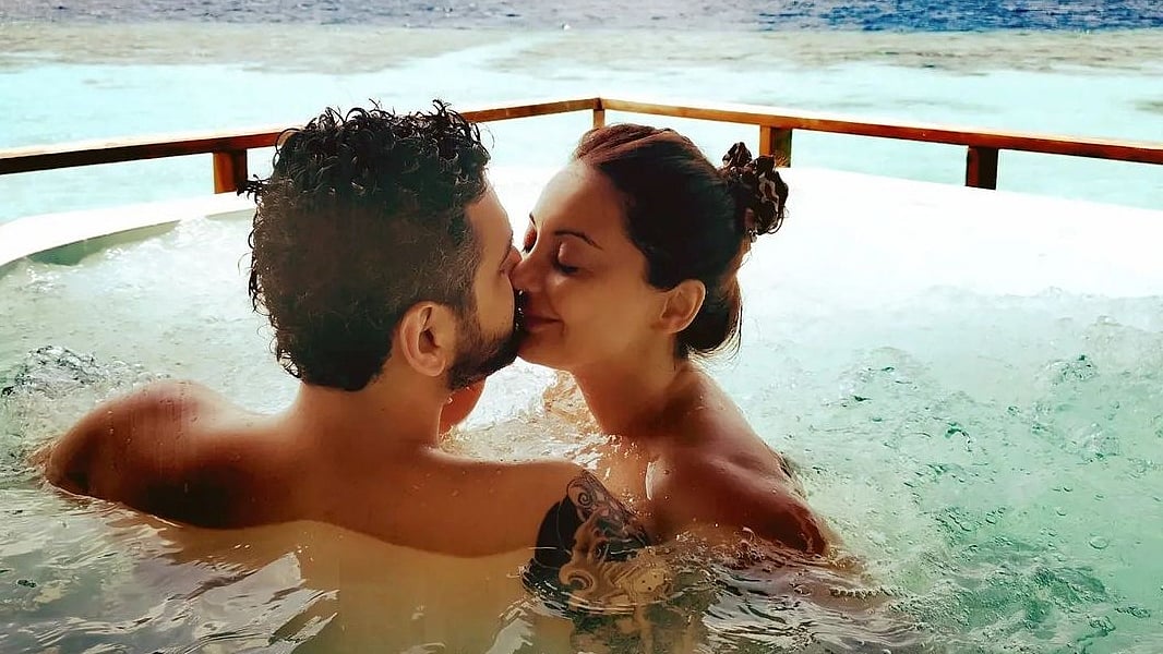 'Bachana Ae Haseeno' actress Minissha Lamba shares loved up pics with beau Akash Malik