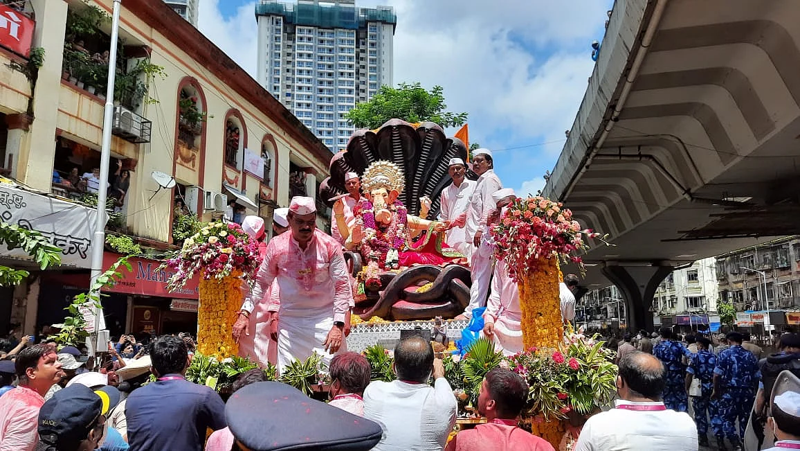 Lalbaug Cha Raja
