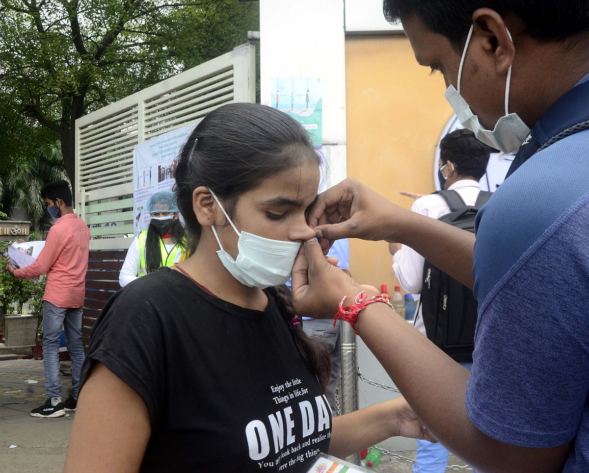 The girls were asked to remove their earrings, neck chains, finger rings and all sorts of jewellery too.