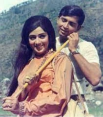 A still from Paraya Dhan