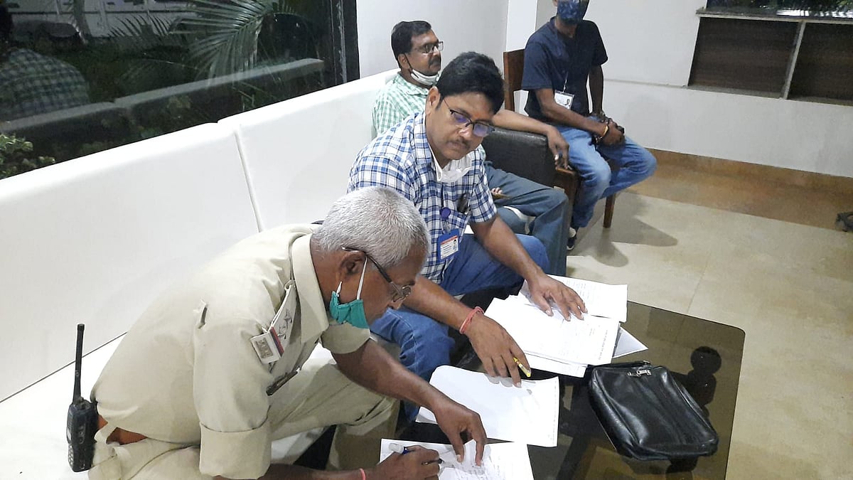 Madhya Pradesh: Election observer team raid at Congress office