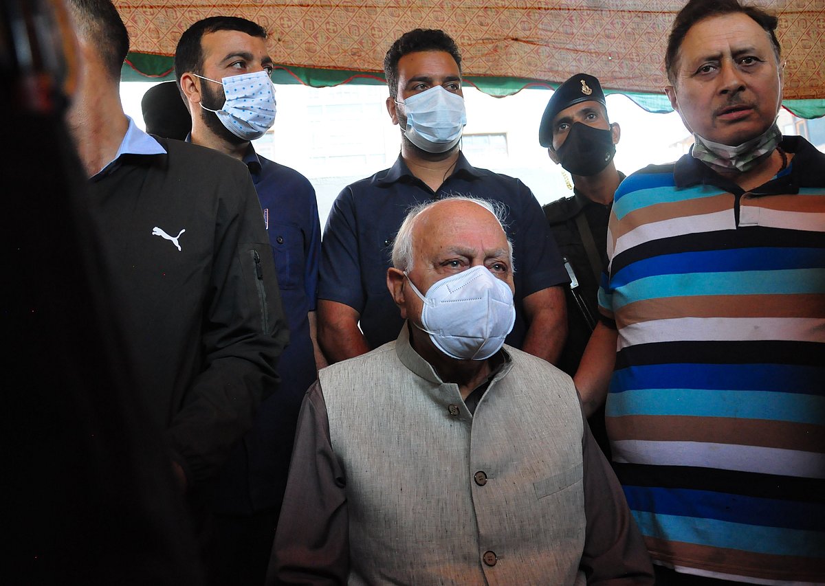 National Conference (NC) President Farooq Abdullah attends the funeral of prominent pharmacist Makhan Lal Bindroo at his residence in Srinagar, Kashmir on Wednesday, October 6, 2021.