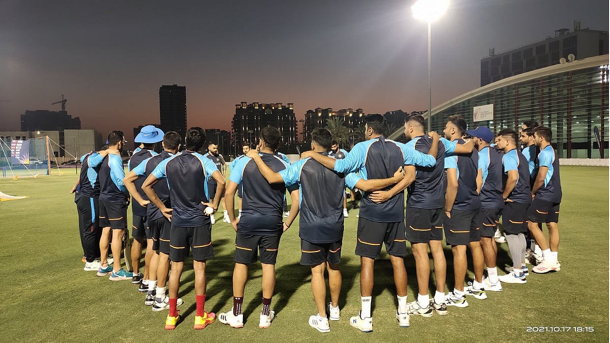 'The world is watching': Ahead of #INDvPAK, excited netizens send love and luck to cricketers