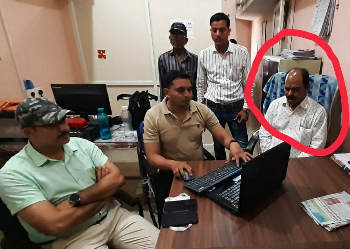 Madhya Pradesh: Lokayukta sleuths trap government official accepting bribe