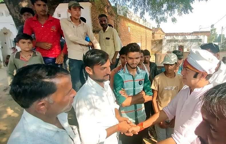 Congress candidate Nitendra Singh Rathore solicits votes and support in Prithivipur Vidhan Sabha constituency in by-election on Saturday. 
