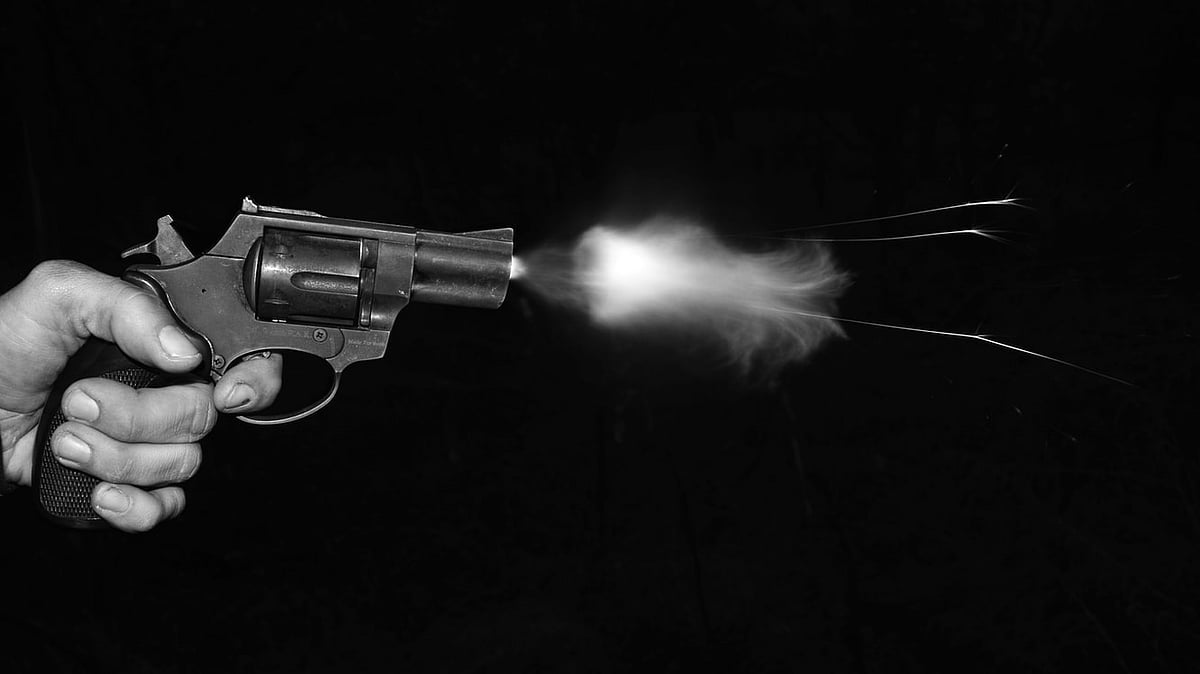 Pune: Two men killed, two injured in shootout between rival gangs in Uruli Kanchan area 