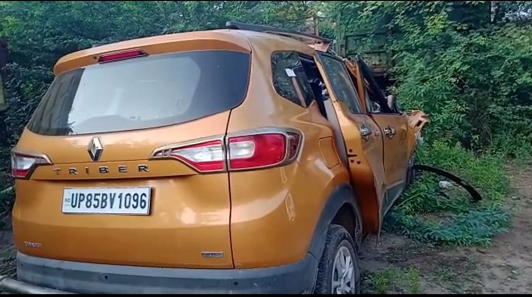 Madhya Pradesh: Four including three police personnel die in road mishap in Morena