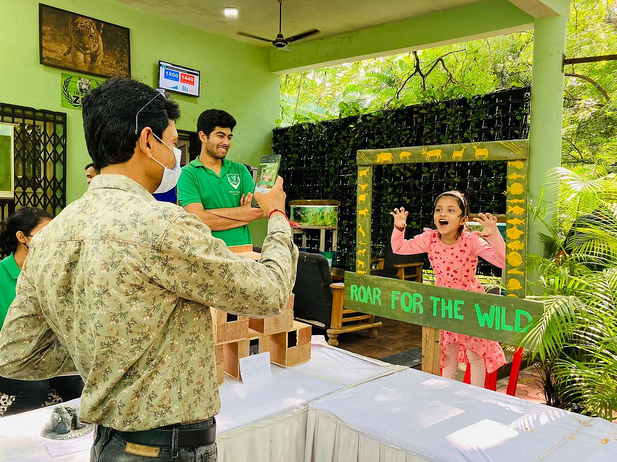 Indore: At Wildlife Week celebrations, snake show, main draw at zoo​