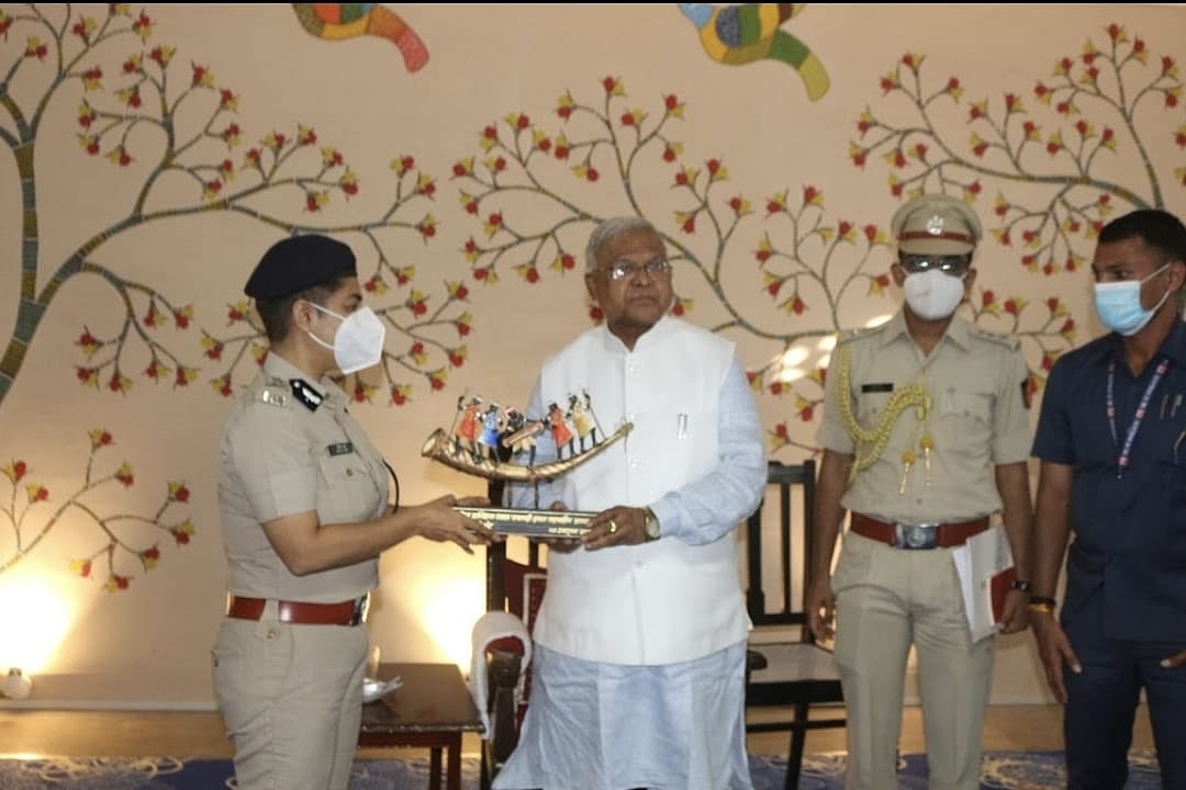 Madhya Pradesh: Guv visits Police Training School in Pachmarhi