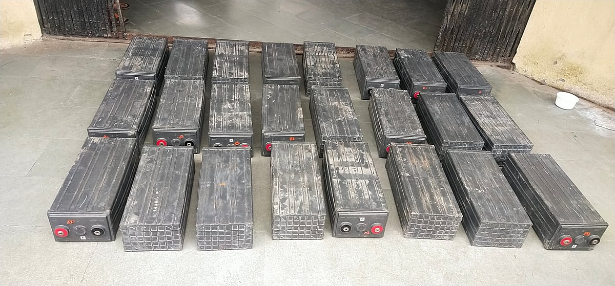 Madhya Pradesh: Stolen batteries recovered, one held