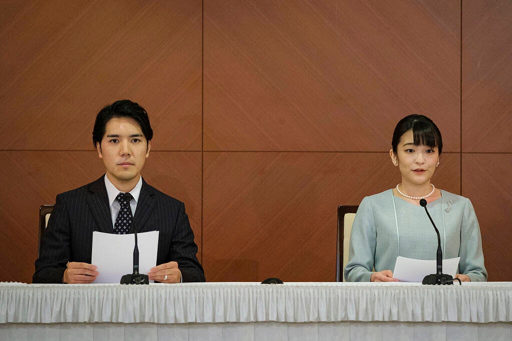 Japan's Princess Mako marries commoner boyfriend Kei Komuro, loses royal status 