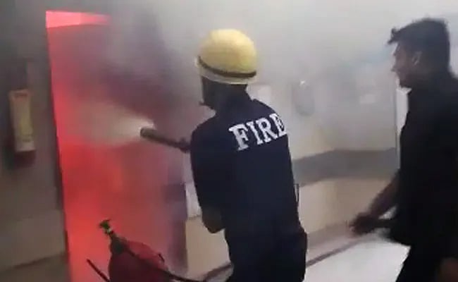 Mira-Bhayandar: Massive Warehouse Fire Near Kashigaon Metro Triggers Panic; Swift Fire Brigade Response Prevents Major Disaster