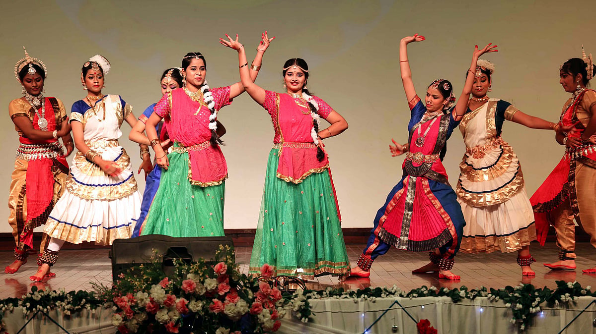 Madhya Pradesh: Bhopal School of Social Sciences organises freshers’ party on ball room theme