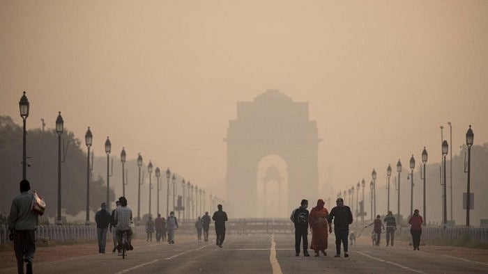  Delhi's AQI slips to 'very poor' category, may turn 'severe' soon