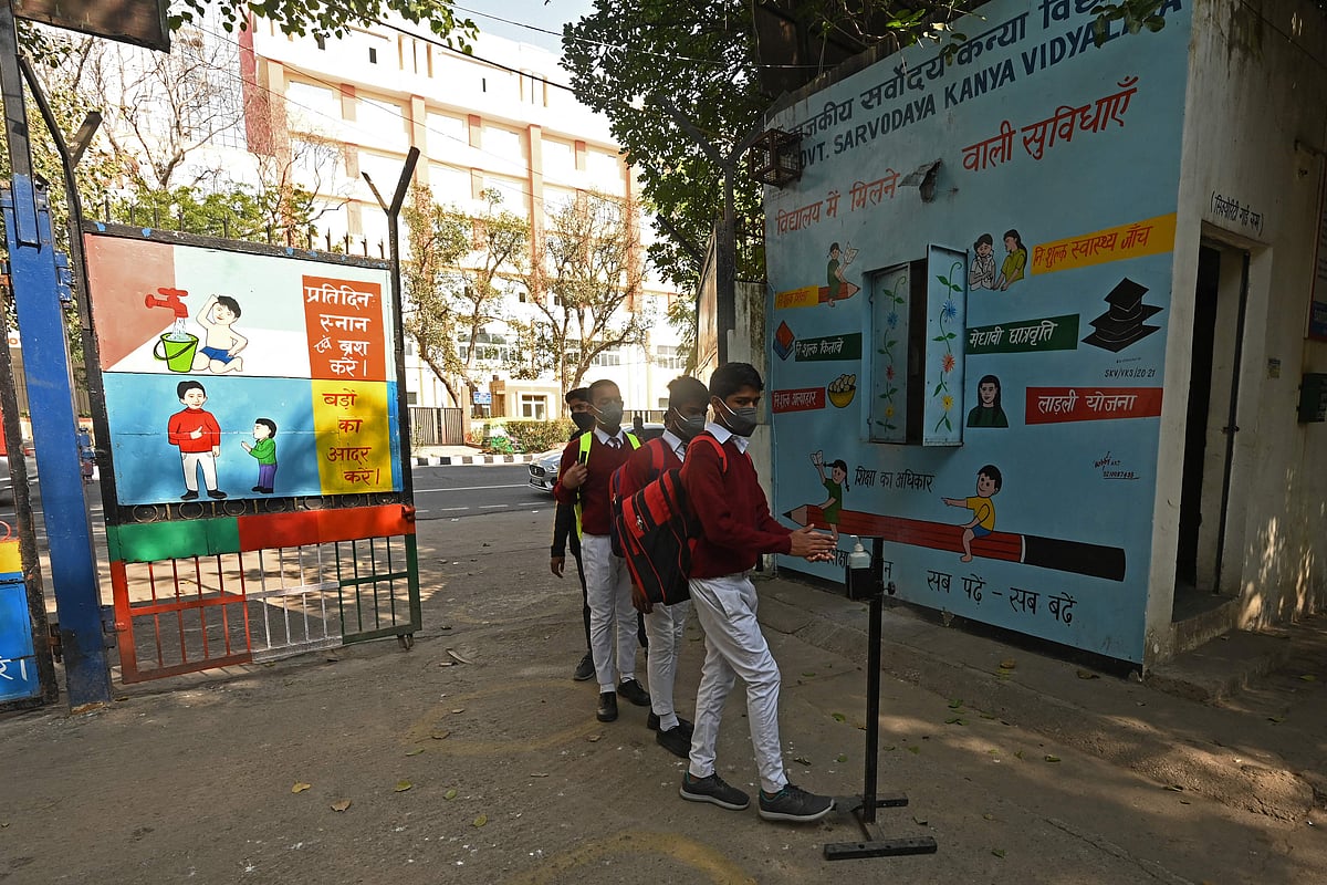 FPJ-Ed | Delhi: Students excited, parents worried as schools reopen for all classes