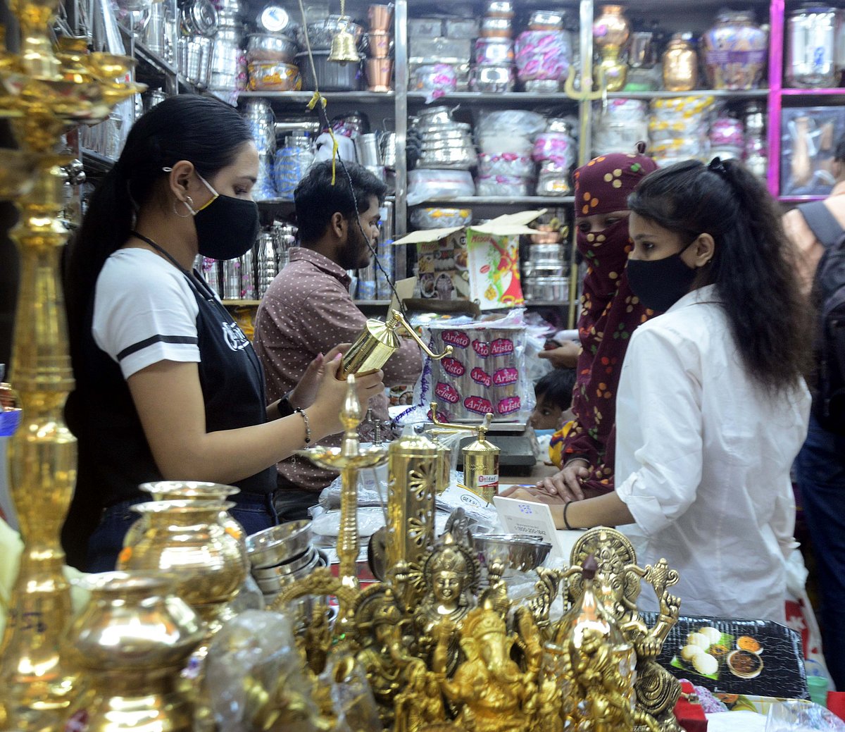 People shopping on occasion of Dhanteras in Bhopal on Tuesday.