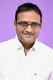 Madhya Pradesh: Resolve issues of villagers, says MLA Birla