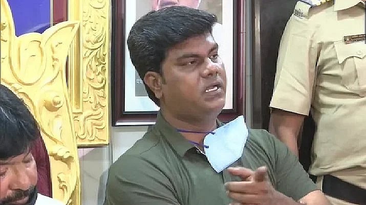 Aryan Khan drug case: NCB's witness  Prabhakar Sail dies of heart attack