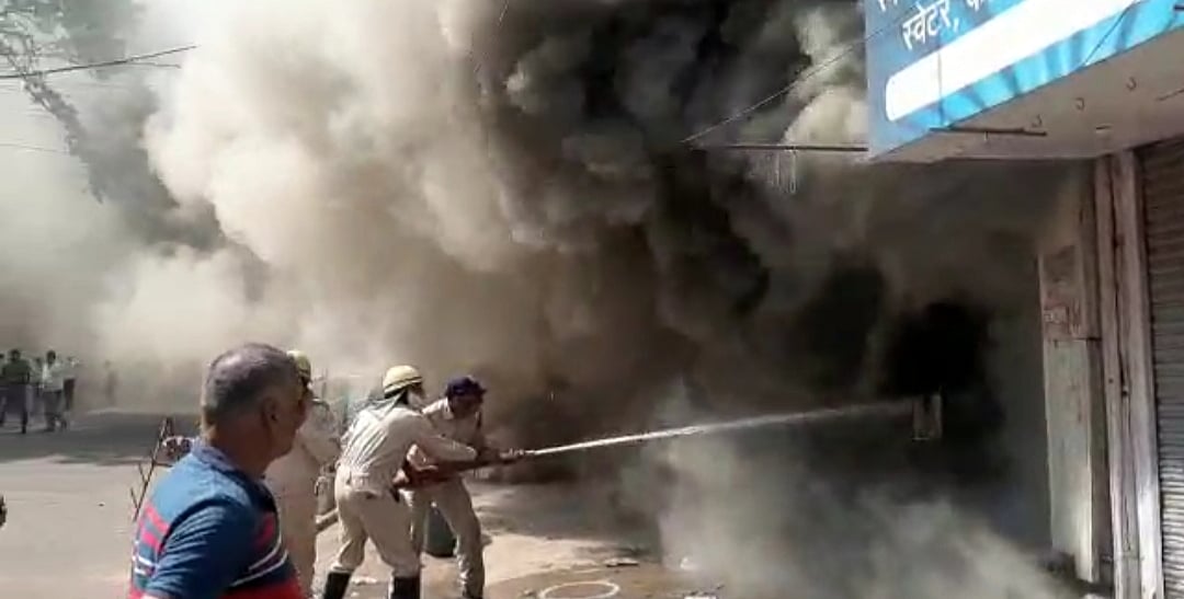 Madhya Pradesh: Fire in general store, goods worth lakhs gutted