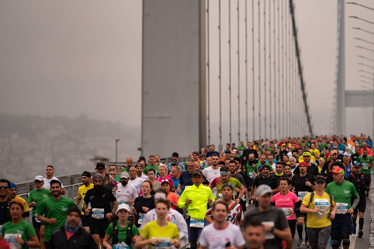 The main stage was set up near the Asian side of the July 15 Martyrs Bridge on the Bosphorus and ended at the historic Sultanahmet Square