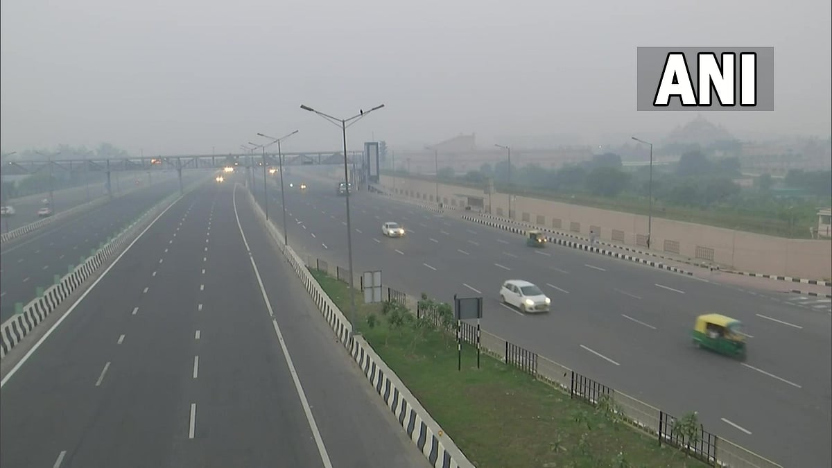 Delhi air quality remains in 'very poor' category; AQI at 329
