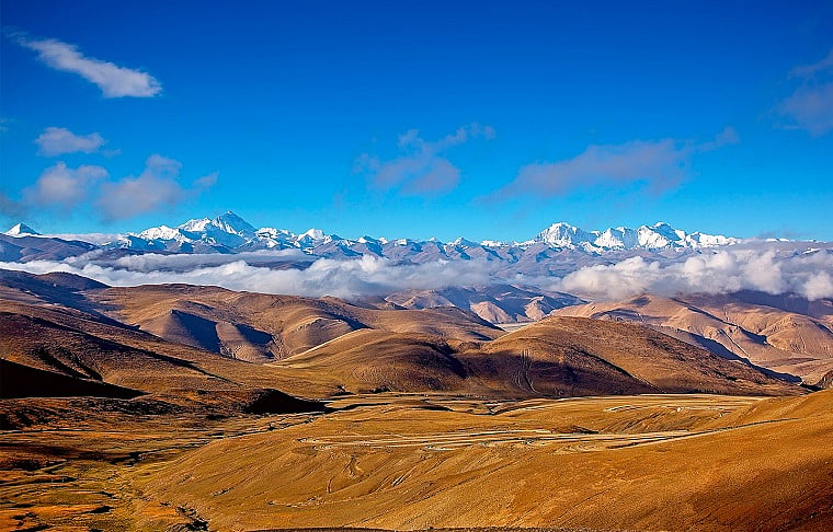 Chinese scientists profile Tibetan plateau's deep behaviours