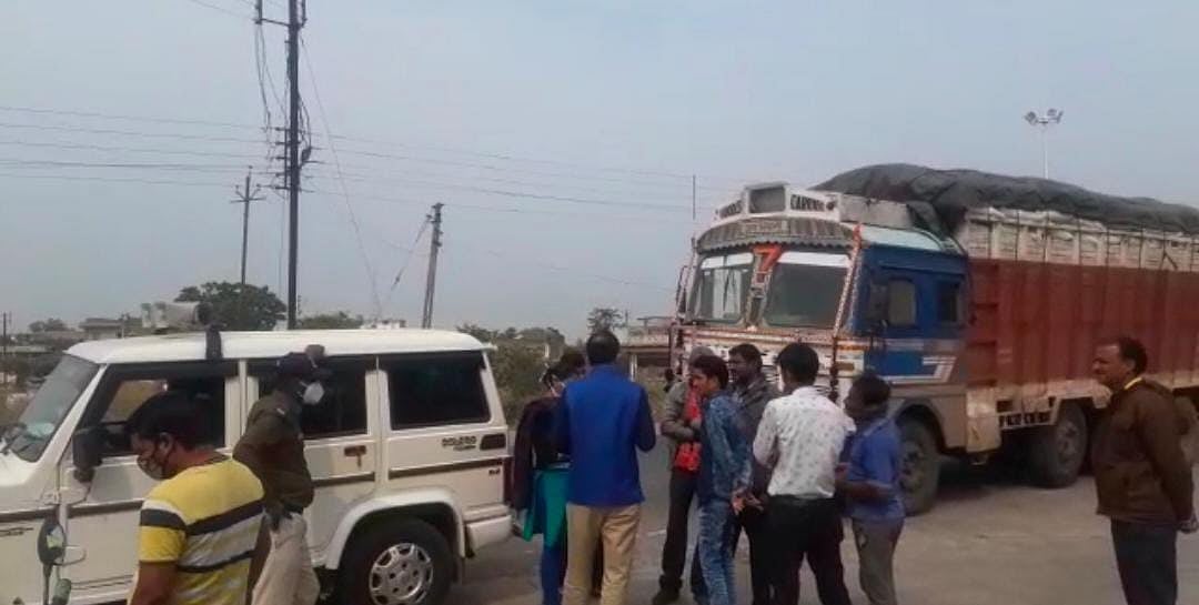 Madhya Pradesh: Illegal urea seized in Alot