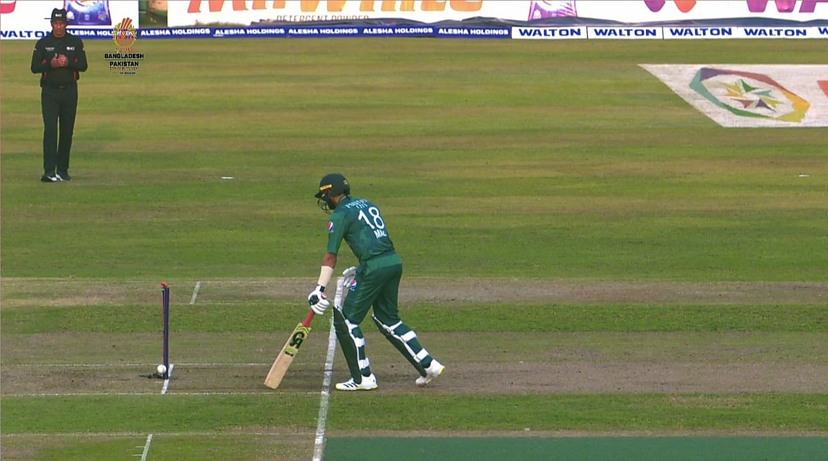 Watch video: Pakistan's Shoaib Malik's unusual dismissal leaves Twitter in splits