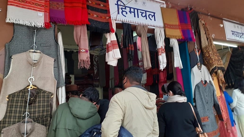 Bhopal: Woollens from J&K, Himachal attracts visitors at Bhopal Haat