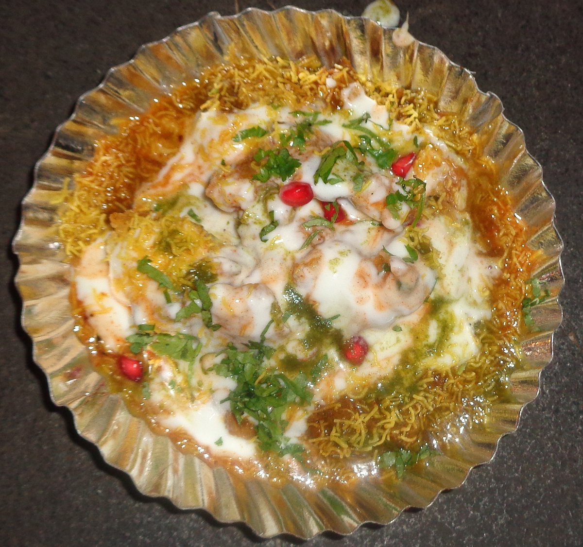 Karara Alu Tikki Puri at Cream Centre 