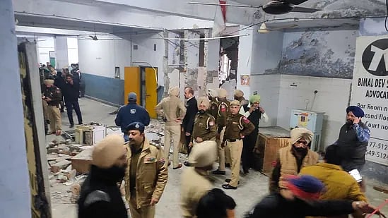 Intelligence inputs reveal Pakistan-backed Khalistani terrorists behind Ludhiana court blast