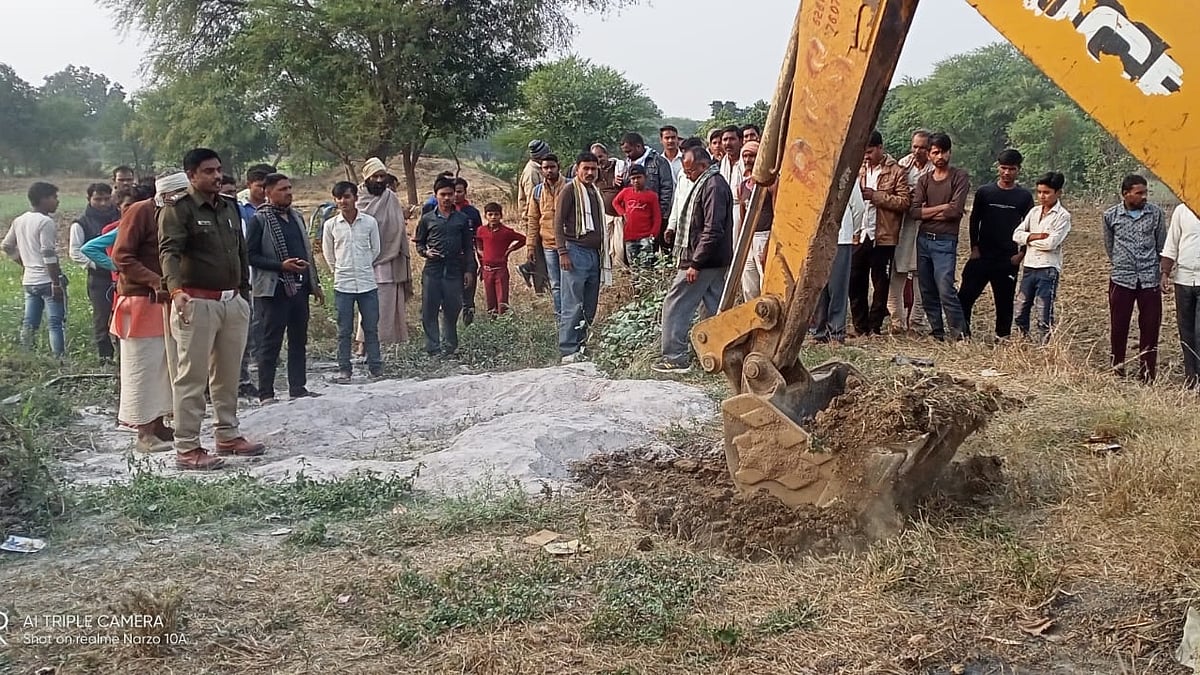 Madhya Pradesh: One-year-old girl falls into bore-well, rescue operation on