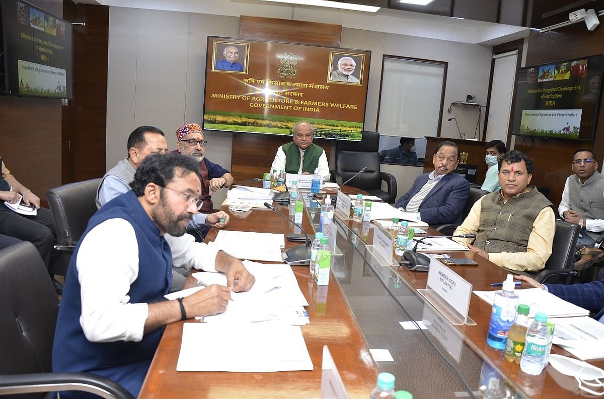 Madhya Pradesh: Progressive farmer of Ratlam shares input at high level meet 