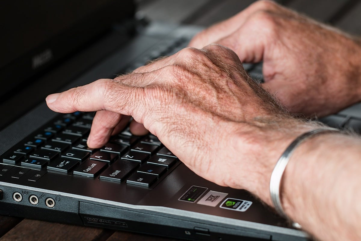 Ping, read, reply, repeat: How to break bad email habits at work 