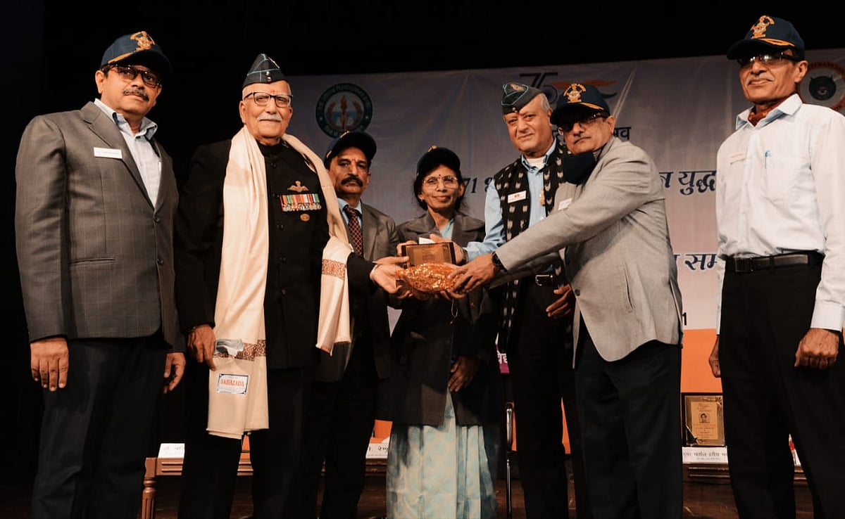 Indore: IAF had paved way for Indian Army, Navy to storm East Pakistan, retired Air Marshal Harish Masand