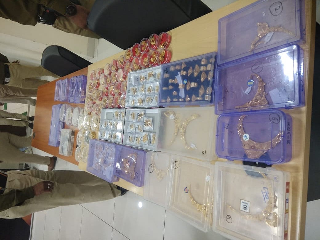 Sanawad: Main accused of goldsmith murder case arrested, booty worth Rs 92 lakh recovered 